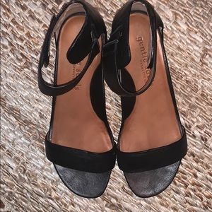 Gentle Souls Gianna Wedge Sandal, Black, 8